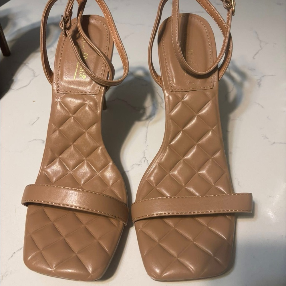 Anne Michelle Quilted Tan Sandals